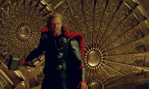 thor the dark world loki cuts off thors hand