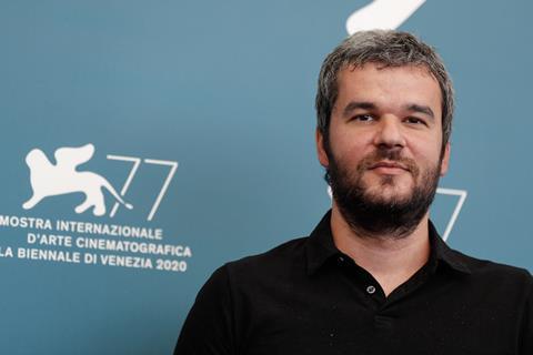 58524-PHOTOCALL_-_MILA__APPLES__-_Director_Christos_Nikou__2___Credits_La_Biennale_di_Venezia_-_Foto_ASAC__photo_by_Jacopo_Salvi_ copy