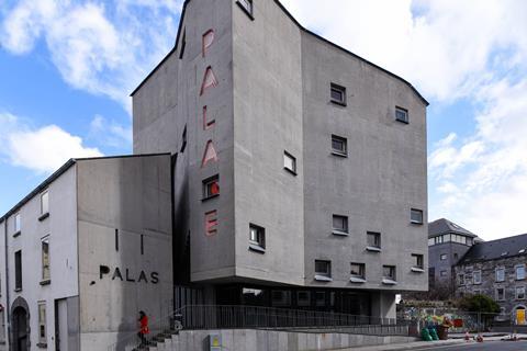 Pálás Galway