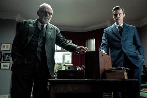 First look at Anthony Hopkins and Matthew Goode in ‘Freud’s Last Session’