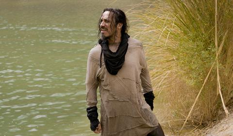 Kaamelott_KV1 Alexandre Astier (Arthur) @Regular