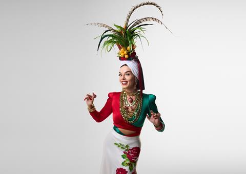 Giovanna Lancellotti as Carmen Miranda