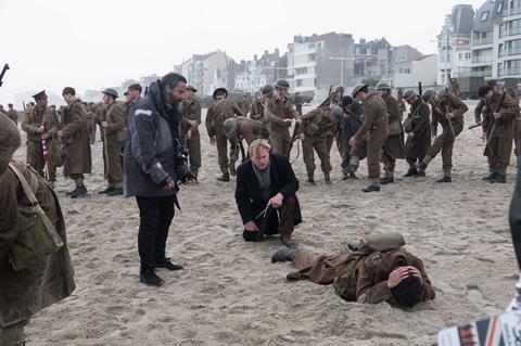 Christopher nolan dunkirk bts bb 01877