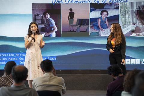 Marta Guillén and Inés Calero pitching 'A Thermomix In The Desert'