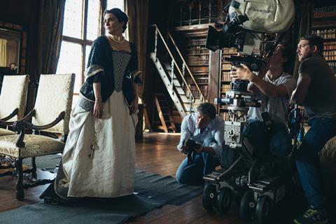 Robbie Ryan (DoP)_The Favourite_TF_00215