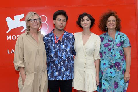 RED CARPET - AL ORIENTE (TO ORIENTE) - Film delegation (Credits La Biennale di Venezia - Foto ASAC ph Giorgio Zucchiatti) (3)