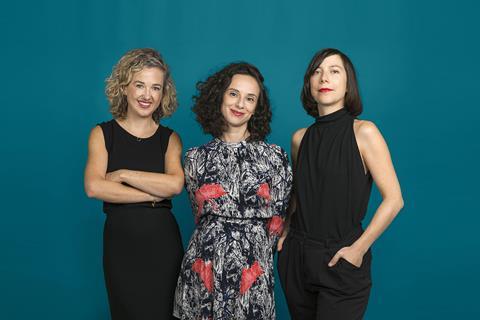 Agathe Valentin, Laure Parleani and Bérénice Vincent c Groupe Totem