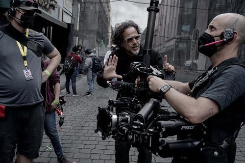 Alejandro Gonzalez Inarritu_on set of Bardo False Chronicle of a Handful of Truths_Credit Carlos Somonte-Courtesy of Netfl ix