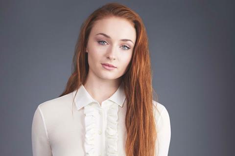 Game of Thrones' Maisie Williams and Sophie Turner Created the Most  Adorable Stark Sister Portrait