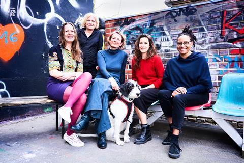 Johanna Aust, Katja Morgeneier, Nicole Gerhards, Nina Fernandez, Jeanne Maddy & Mucca the dog_CREDIT Harry Weber-0