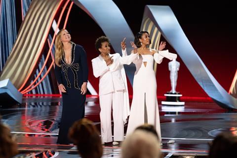 (L-R)- Amy Schumer and Wanda Sykes with co-host Regina Hall