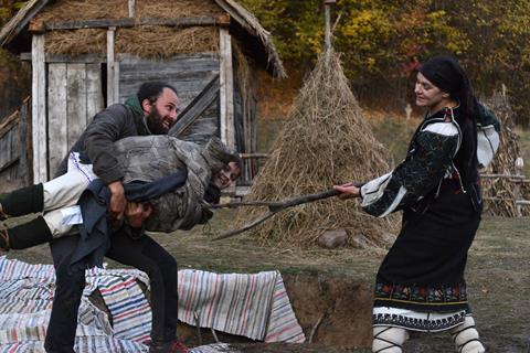 Victor Canache and Maia Morgenstern on set