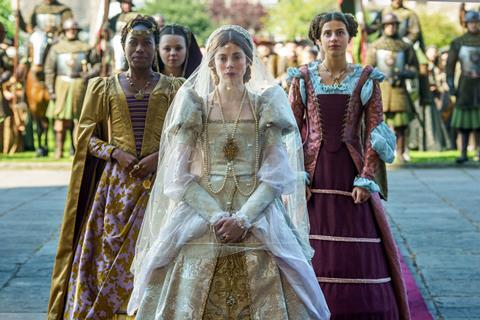 Stephanie Levi-John (Lina), Charlotte Hope (Princess Catherine), Nadia Parkes (Rosa) - The Spanish Princess