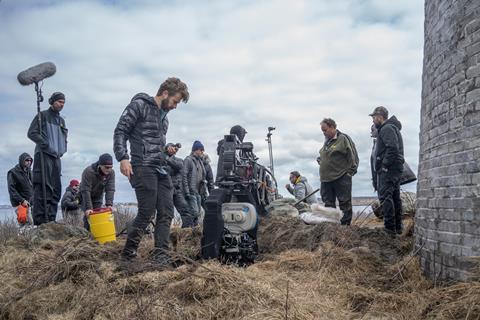 Cinematographer Jarin Blaschke on the set of THE LIGHTHOUSE078_LH_00283_R