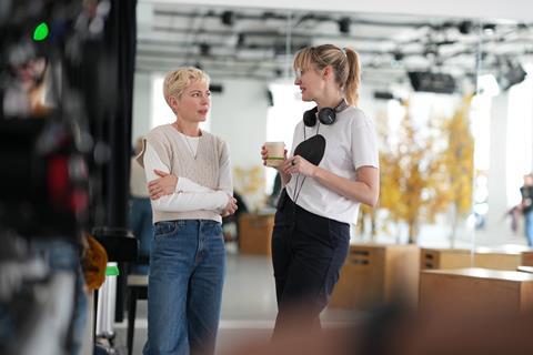 Michelle Williams and Shannon Murphy on the set of 'Dying For Sex' [42][46][89][34]