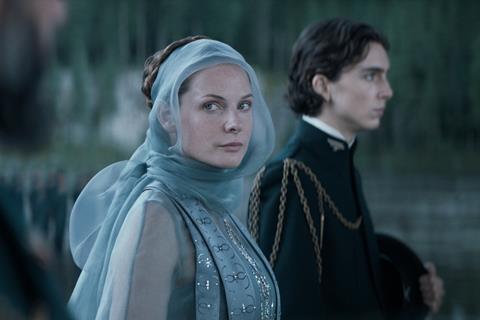 Dune_Rebecca Ferguson and Timothee Chalamet_rev-1-DUN-T2-0029_High_Res_Credit Courtesy of Warner Bros. Pictures and Legendary Pictures