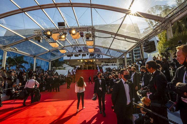 Young audiences discussing Cannes 2026