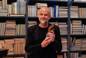 Inaugural Film i Vast Golden Shrimp award presented to Memfis producer Lars Jonsson